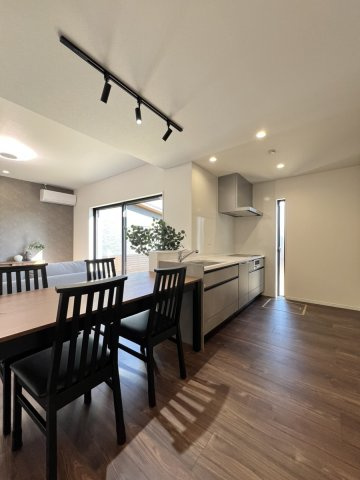 ☆★☆完成見学会開催中☆★☆タスリエＰＬＵＳ田中町（中央）の居間・リビング