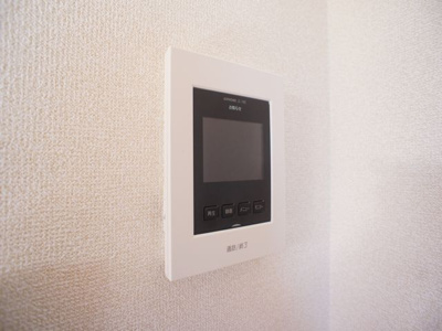 【セキュリティ】 | アマービリスＣ | 訪問者の確認ができるTVドアホン付きです♪