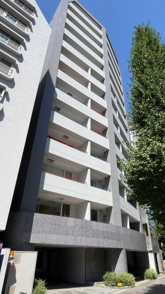 ラ　ヴォーグ南青山の外観