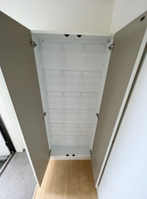 【玄関】 | シャルム赤塚