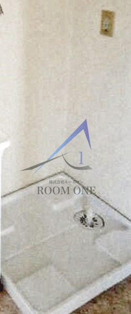 第七小崎ビルの設備|洗濯機置き場です。