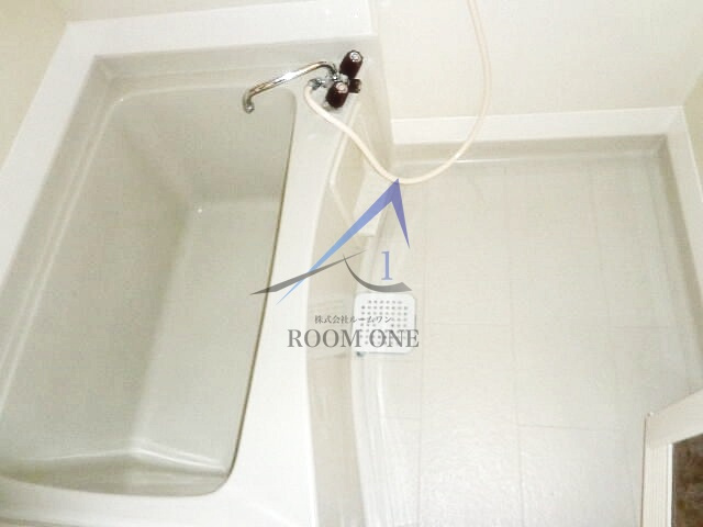 第七小崎ビルの浴室|お風呂です。