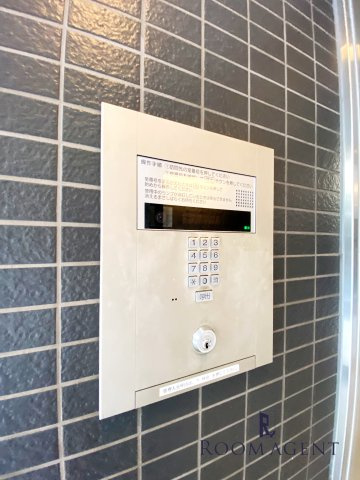 レジディア鶴舞のエントランス