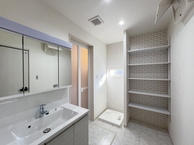 大和高田市大字西坊城全３区画　１号地の浴室|のびのび入浴できるバスルーム