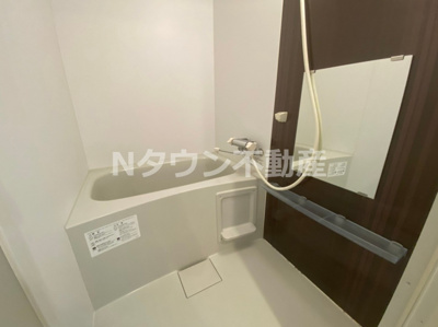 【浴室】 | ロイヤルクレスト天塚町 | 落ち着いた空間のお風呂です