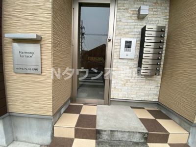 【エントランス】 | ロイヤルクレスト天塚町