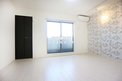 【居間・リビング】 | フジパレス吹田寿町Ⅴ番館 | ゆったりとくつろげる、落ち着きのある居室空間です