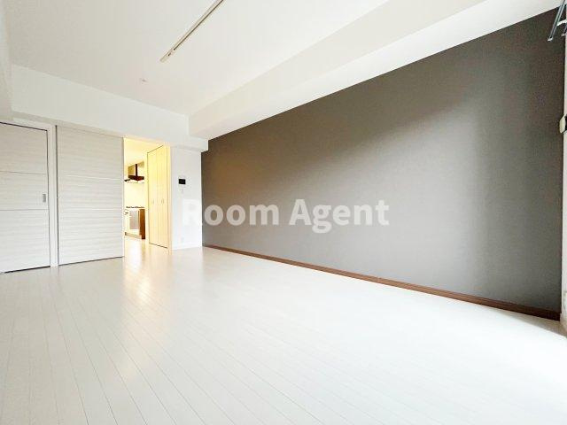 千種ライズの居間・リビング