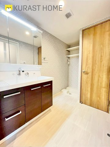 ルミエール桂川　1階の洋室