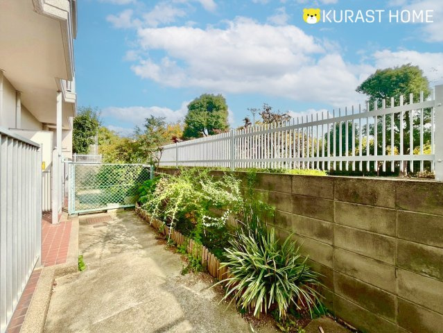 ルミエール桂川　1階の庭