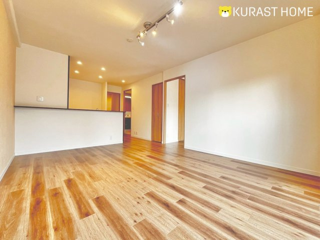 ルミエール桂川　1階の居間・リビング