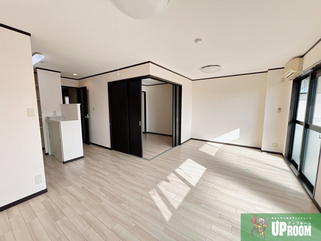 サンフィールド赤鍋の駐車場