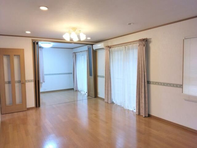 【居間・リビング】 | 富里市日吉台戸建