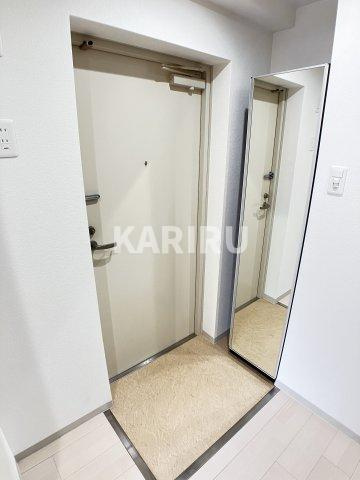 レグルス緑橋の玄関