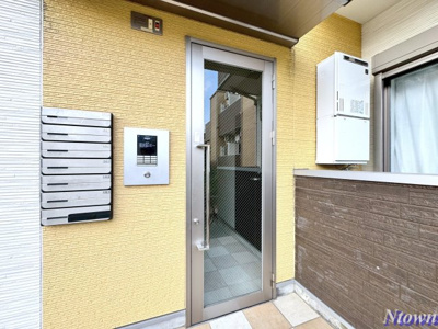 【エントランス】 | AbiskoⅡ | 清潔なエントランスです