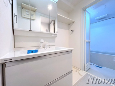 【洗面所】 | AbiskoⅡ | 明るい洗面所です