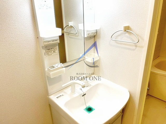 CABINの洗面所|独立洗面台です。