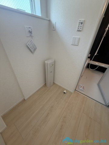 平塚市御殿第18Ⅱ期4棟　新築戸建　全8棟6号棟のランドリースペース