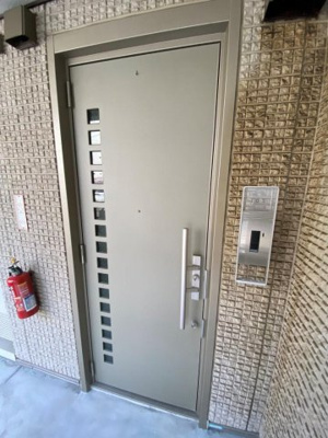 【玄関】 | アルテールA棟