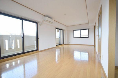 【居間・リビング】 | プレジール道後