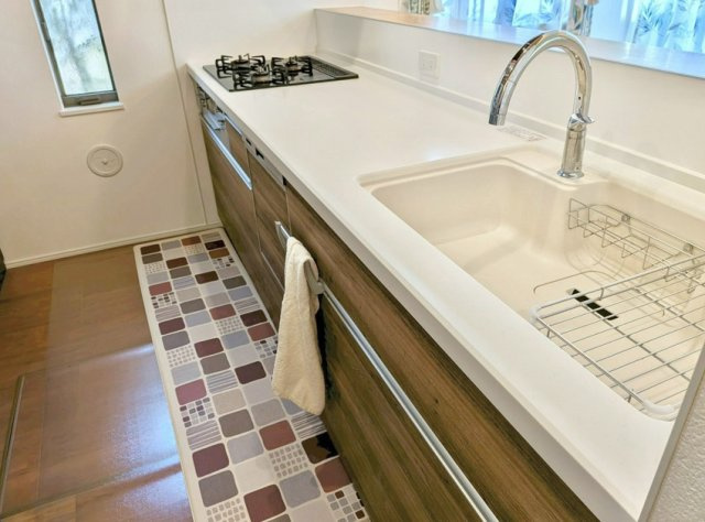 中古/新座市栗原４丁目のキッチン|タッチレス水栓で衛生的で清潔