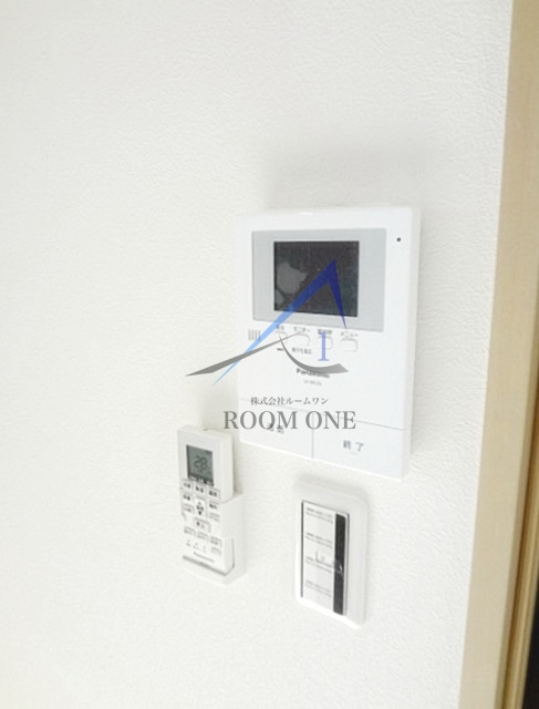 高見シャーメゾンのセキュリティ|モニター付きインターホンです。