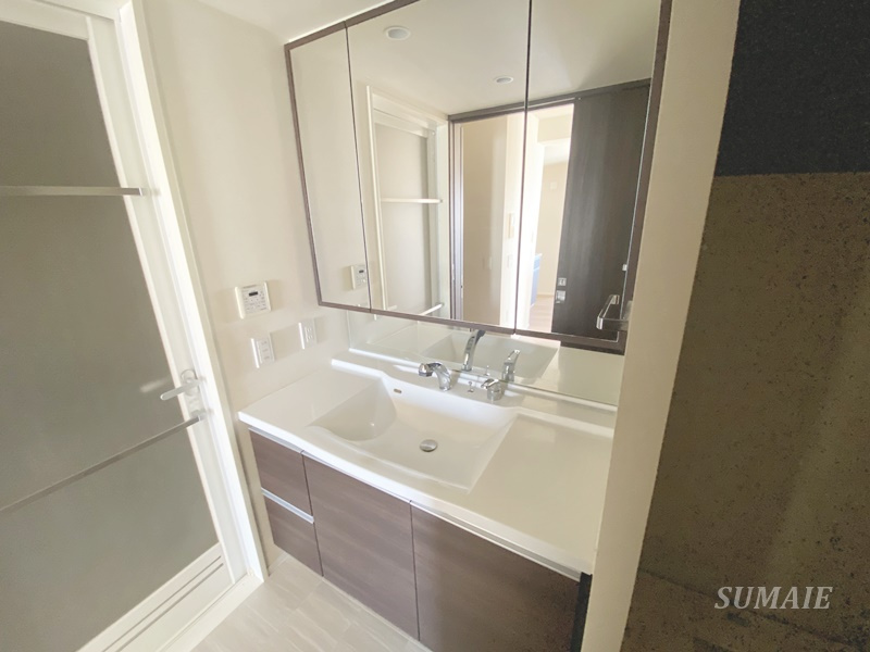 プラウド浦和常盤マークスの独立洗面台|独立洗面台です☆