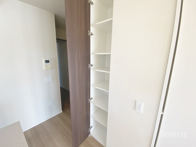 プラウド浦和常盤マークスの収納|リビング収納☆