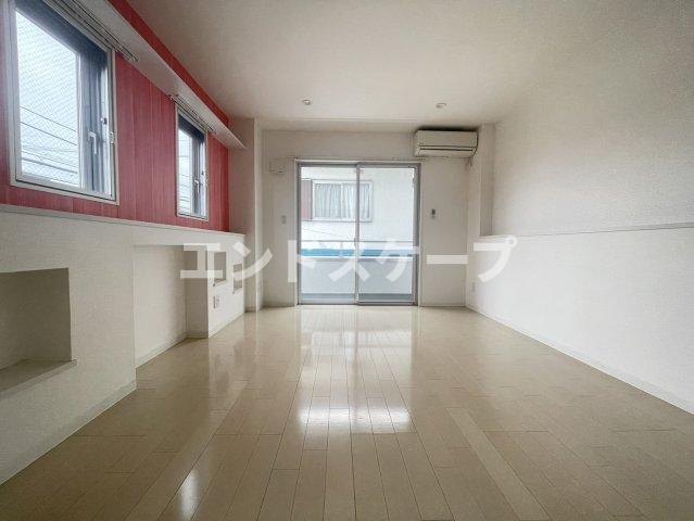 あさひレジデンス上中居IIの居間・リビング|高崎、前橋エリアのお部屋探しはエンドスケープまで！お客様の理想お聞かせ下さい♪
内装の一部が画像と異なる場合がございます。