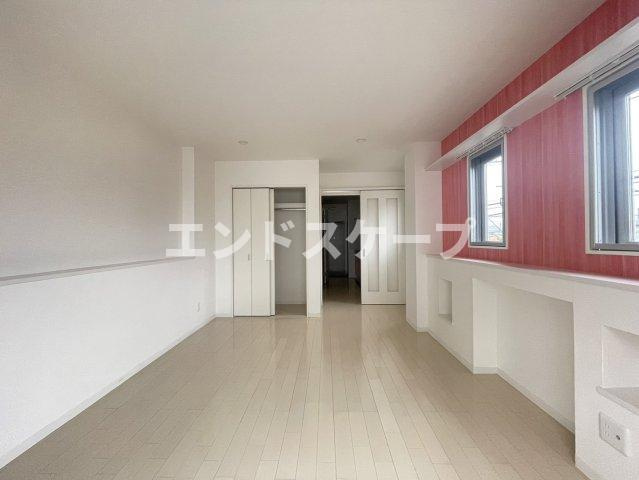 あさひレジデンス上中居IIの居間・リビング|高崎、前橋エリアのお部屋探しはエンドスケープまで！お客様の理想お聞かせ下さい♪
内装の一部が画像と異なる場合がございます。