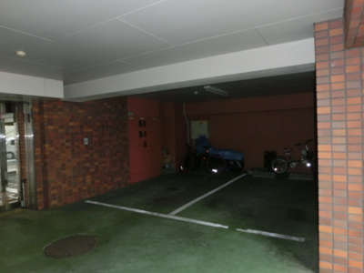 【駐車場】 | グレースガーデン岡山