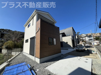 【外観】 | 現地写真。同じ物件を見るなら、プラス不動産販売にお任せ下さい。