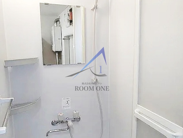 ナミキハウスセカンドの浴室|シャワールームです。