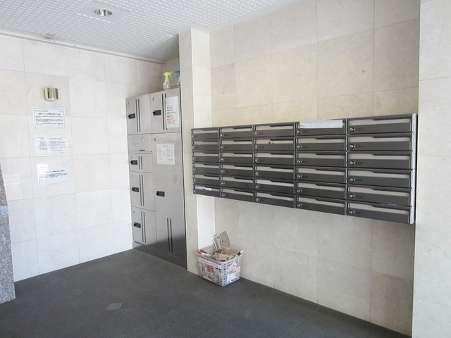 サンライズ中十条のその他共用部分|管理が行き届いていて綺麗！便利な宅配ロッカー付♪