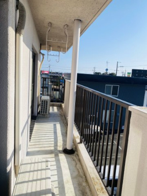 ハイツシャルマンⅠのバルコニー