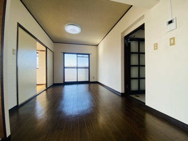 ハイツシャルマンⅠの居間・リビング