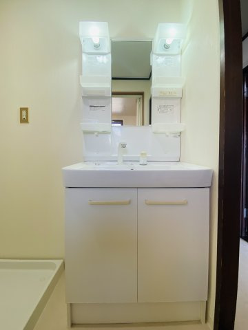 ハイツシャルマンⅠの独立洗面台