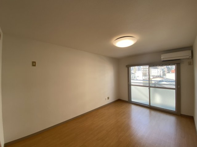 マンションステップの洋室