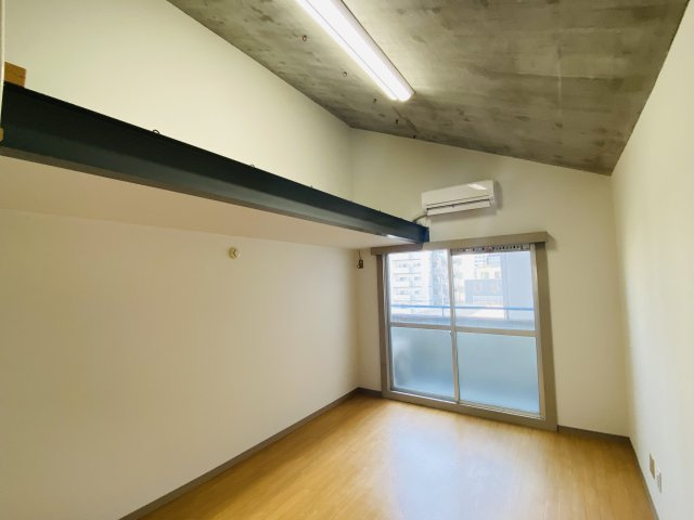 マンションステップの洋室
