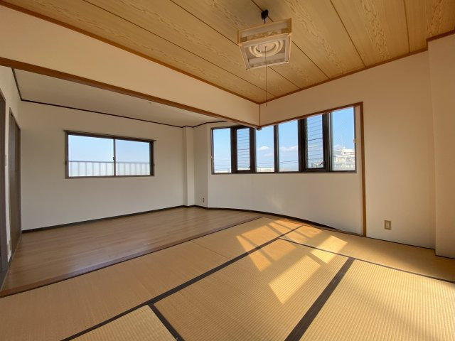 メゾンアイサン助信の寝室