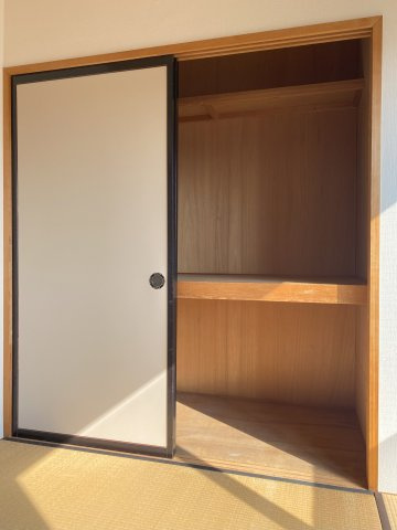 メゾンアイサン助信の収納