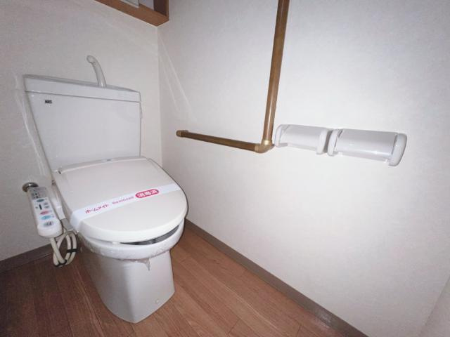 シャワー付トイレ