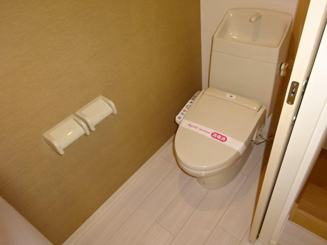 シャワー付トイレ