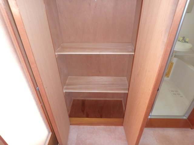 M0173R　古山アパートの収納