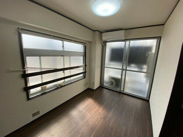 第101プロスパービルの寝室|開放的な寝室です