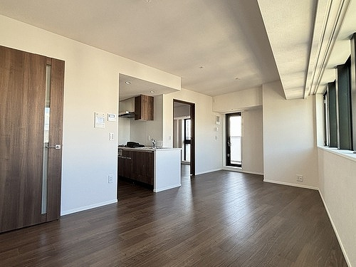 ジオタワー新町の居間・リビング|リビングダイニング