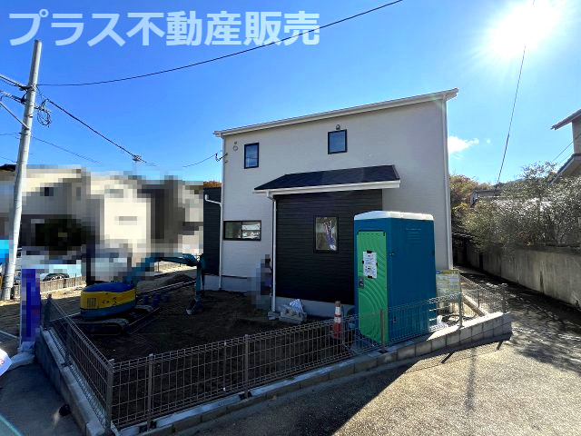 【外観】 | 福岡市城南区東油山5丁目1期　3号棟（全3棟）【仲介手数料無料・0円】 | 現地写真。プラス不動産販売なら、現場の全ての棟をまとめてご見学頂けます。