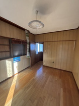 スタンダードな洋室です