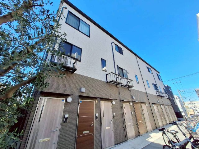 ステラコートの外観|★築年数も新しく、綺麗な建物です★