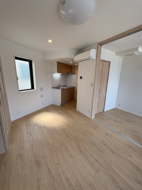 スワンクロスビルの居間・リビング